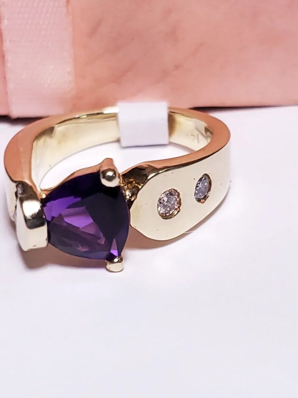 Estate 2ctw Trillion Amethyst & Rd Diamond Gypsy & channel 14Kt Y/Gold Ring24912